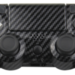 PS4 bezdrátový ovladač s karbonovým vzorem